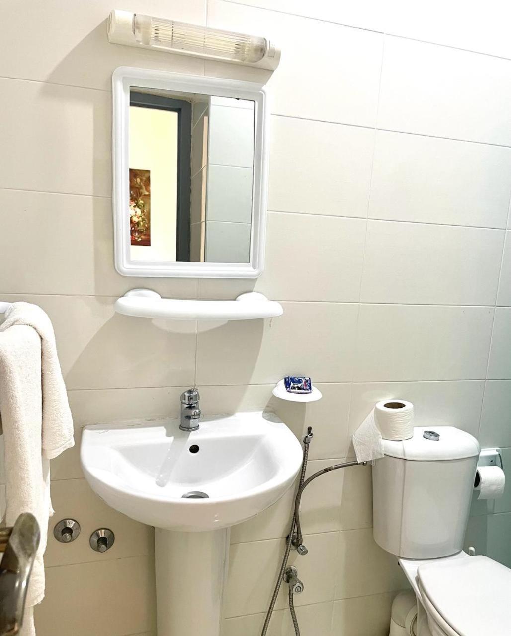 Economy Triple Room